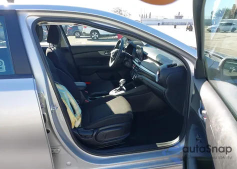 2020 Kia Forte Lxs из США, поврежденный, VIN 3KPF24AD5LE217083